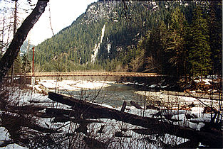 Baker River Bridge in March of 1999.