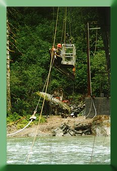 Keith Monohan installing the first downriver stringer section.