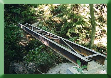 Taylor Creek Bridge:  Steel superstructure ready for decking and fascia.